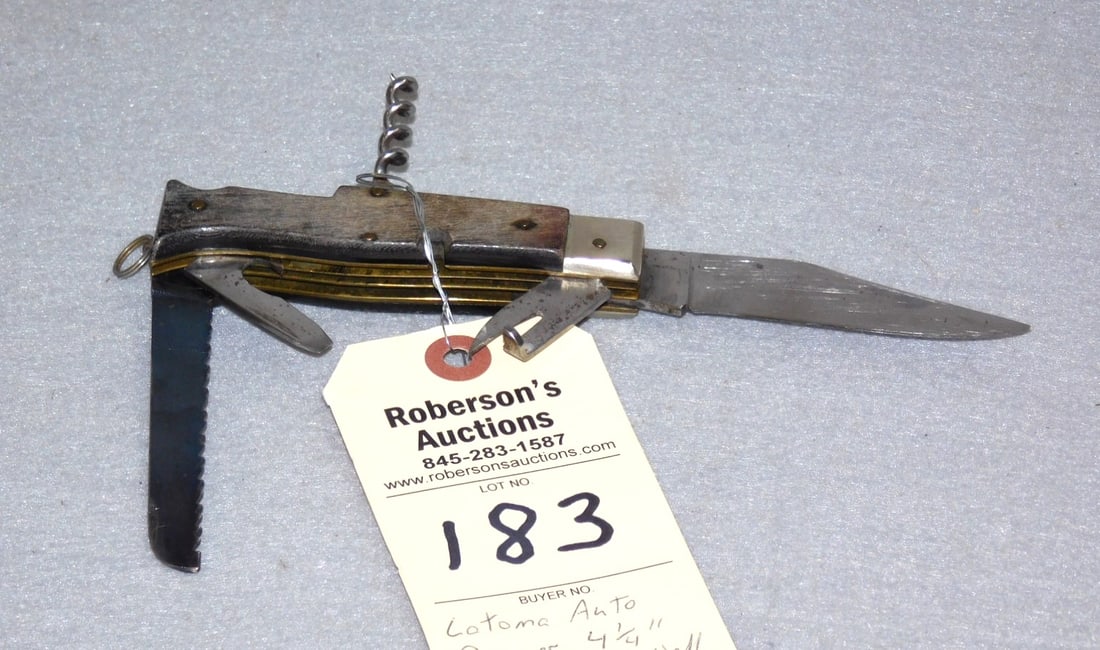 Latama Automatic Camper Knife (1 of 2)