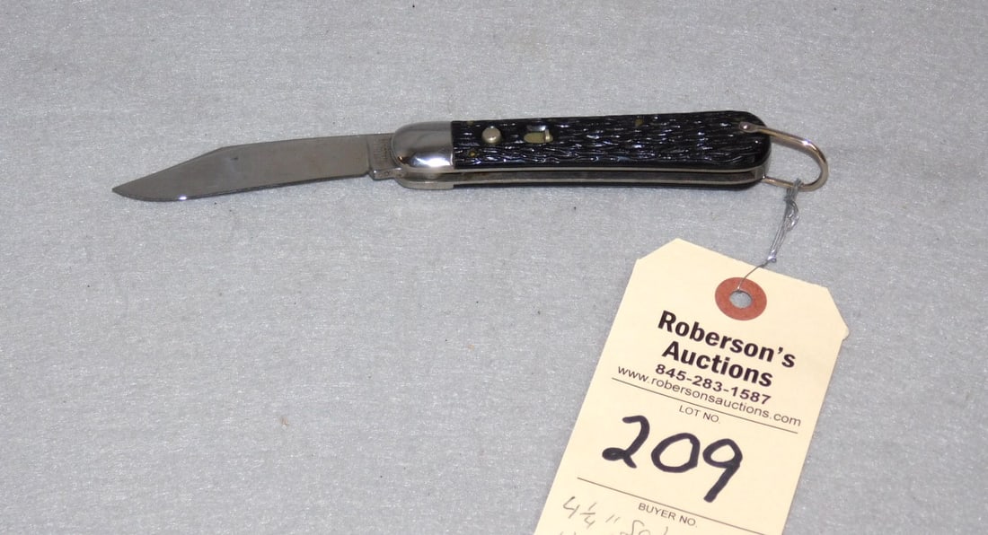 Schrade Walden 4 1/4" Automatic Knife: Schrade Walden 4 1/4" Automatic Knife w/ Bail, Black Plastic Peachseed Handles, No Cracks, Fire Well, Very Slight Wobble, No Peeks in VG Cond.