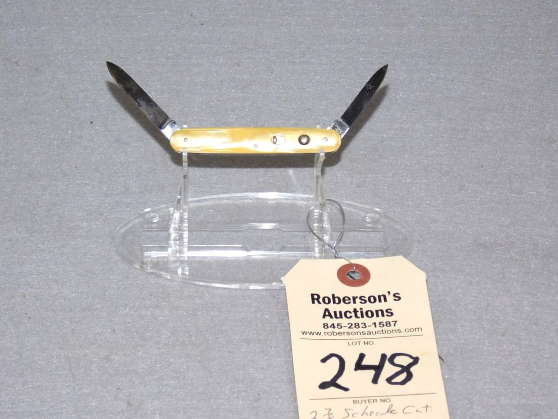 Schrade Cutco Automatic Knife (1 of 2)