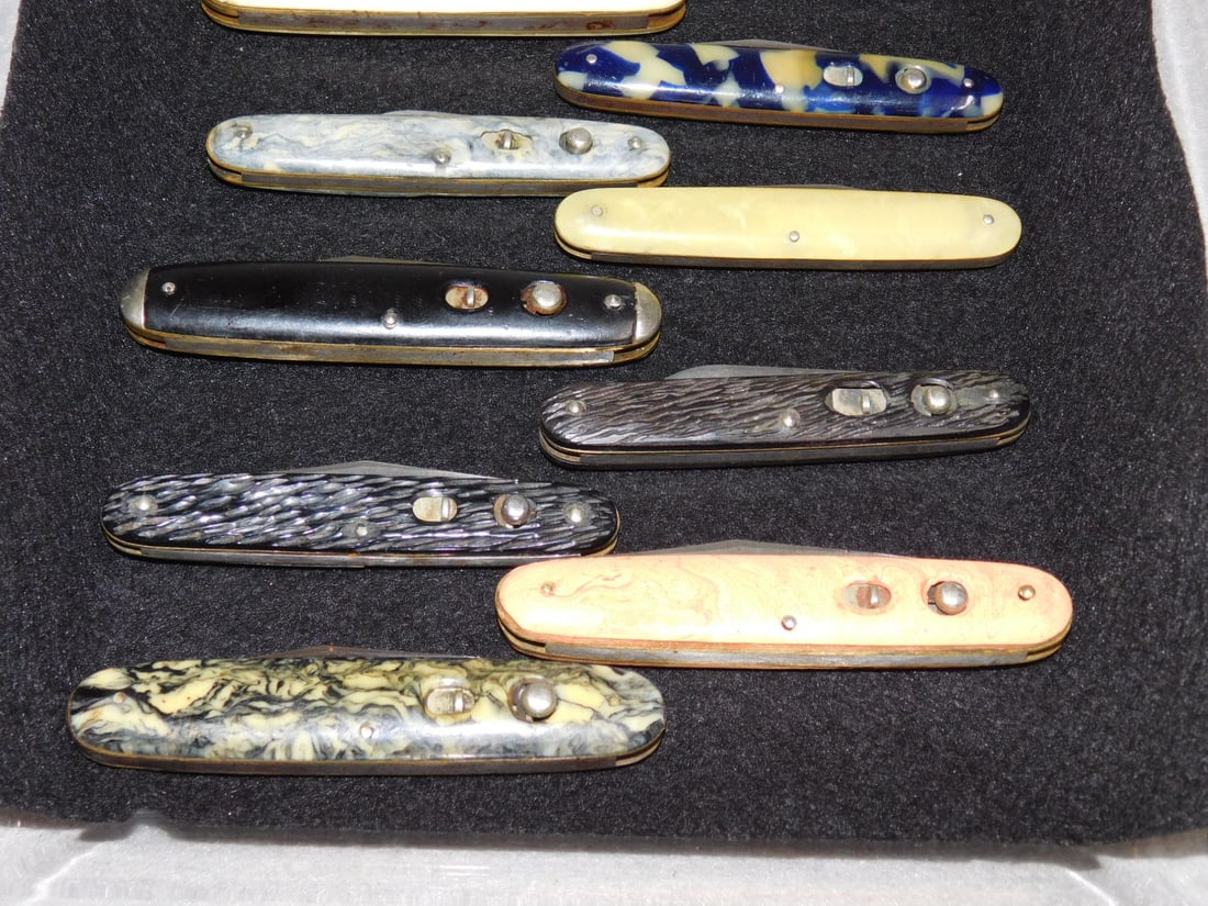 14 - Schrade Cutco Automatic Knives - 2