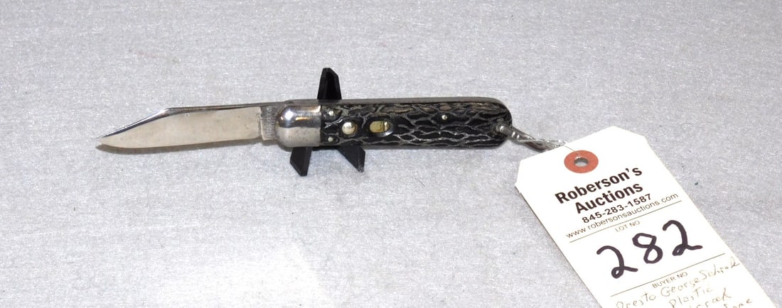 Geo. Schrade Presto Automatic 4" Knife: George Schrade, Bridgeport Ct. Presto Automatic 4" Knife w/Shackle, Black Plastic Handles, Crack at Shackle on Mark Side, Fires Great, No Peeks In VG Cond.