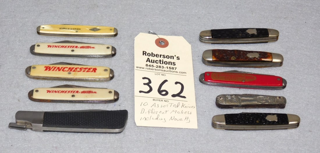 10 - Assorted Knives by Different Makers: 10 - Assorted Knives of Different Makers - Novelties Included, Knives Range in Sz. from 2 3/4"- 4 1/4" in Gd Cond.