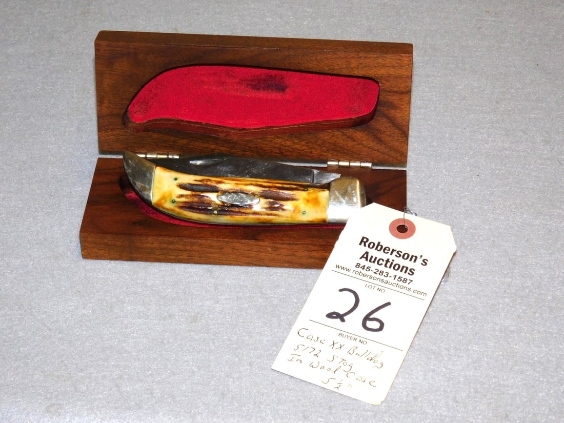 Case XX Bulldog Knife: Case XX Bulldog Mod.5172 Single Blade Knife w/Stag Handles in Wooden Case in Ex Cond. - 5 1/2".