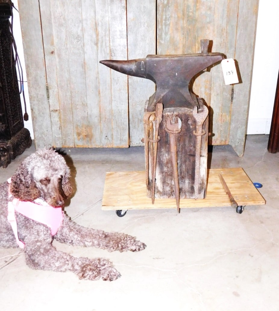Early Iron Peter Wright Blacksmith Anvil (1 of 5)