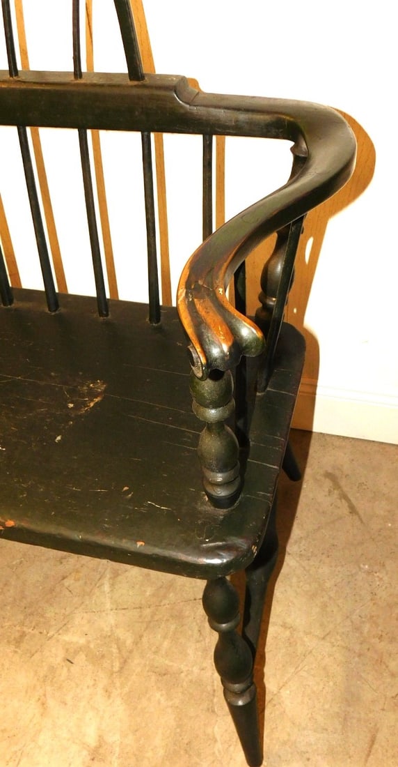 Triple Back Windsor Settee - 3