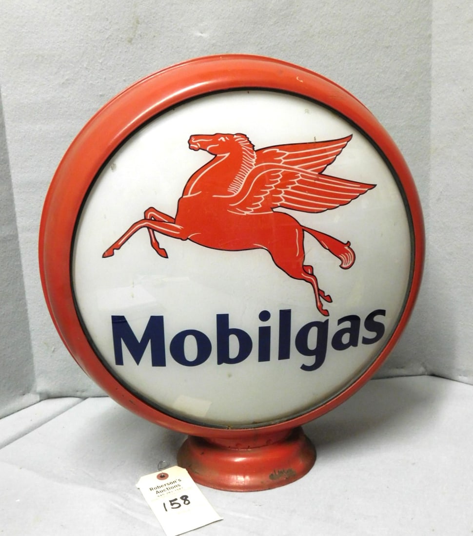 Mobilgas Dbl. Sided Gas Pump Globe (1 of 3)