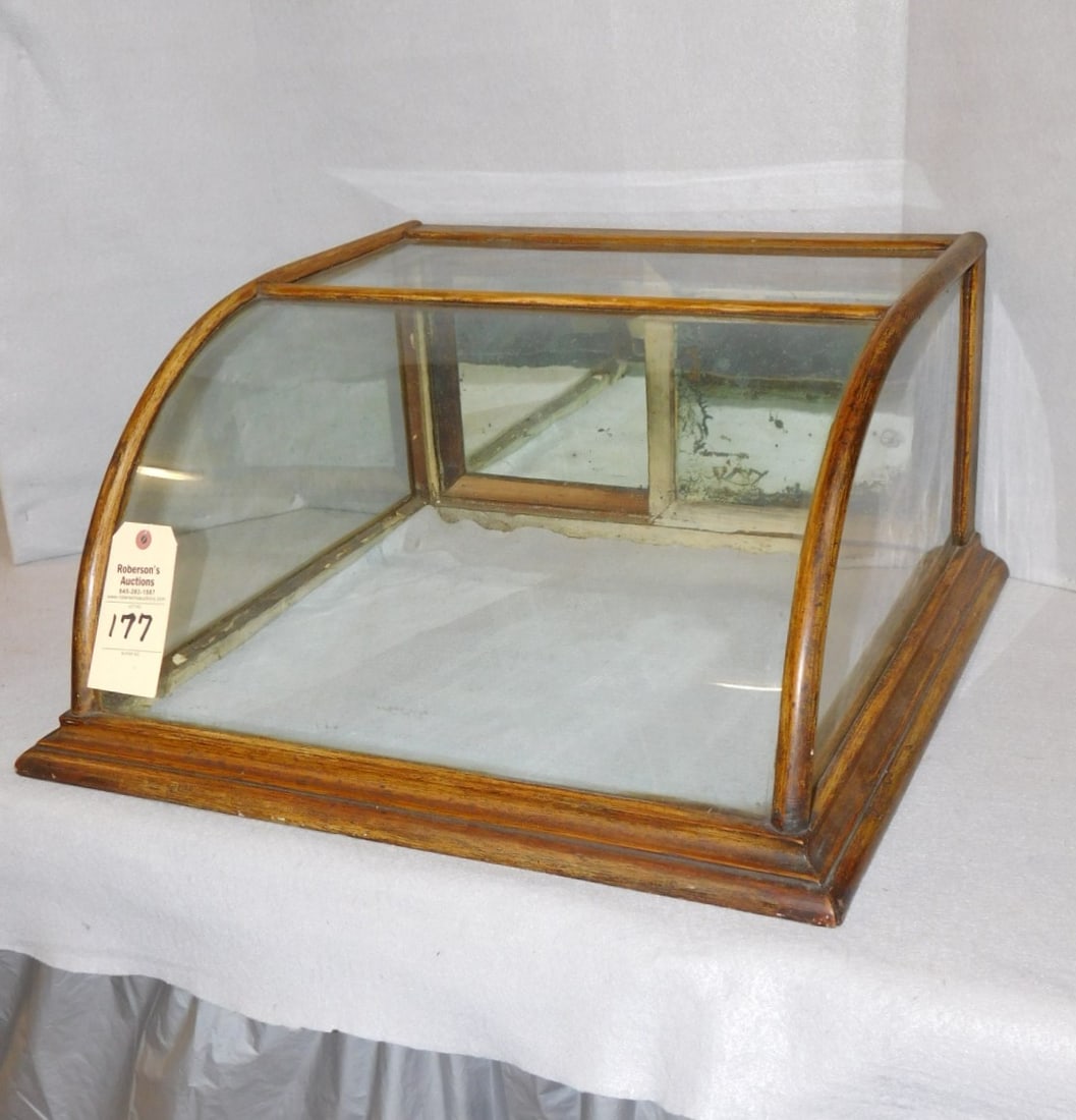 Curved Frt. Country Glass Showcase: Curved Frt. Country Glass Showcase w/Oak Frame w/Sliding Mirror Doors in GD Cond. - 24"W x 23 5/8"D x 12"H