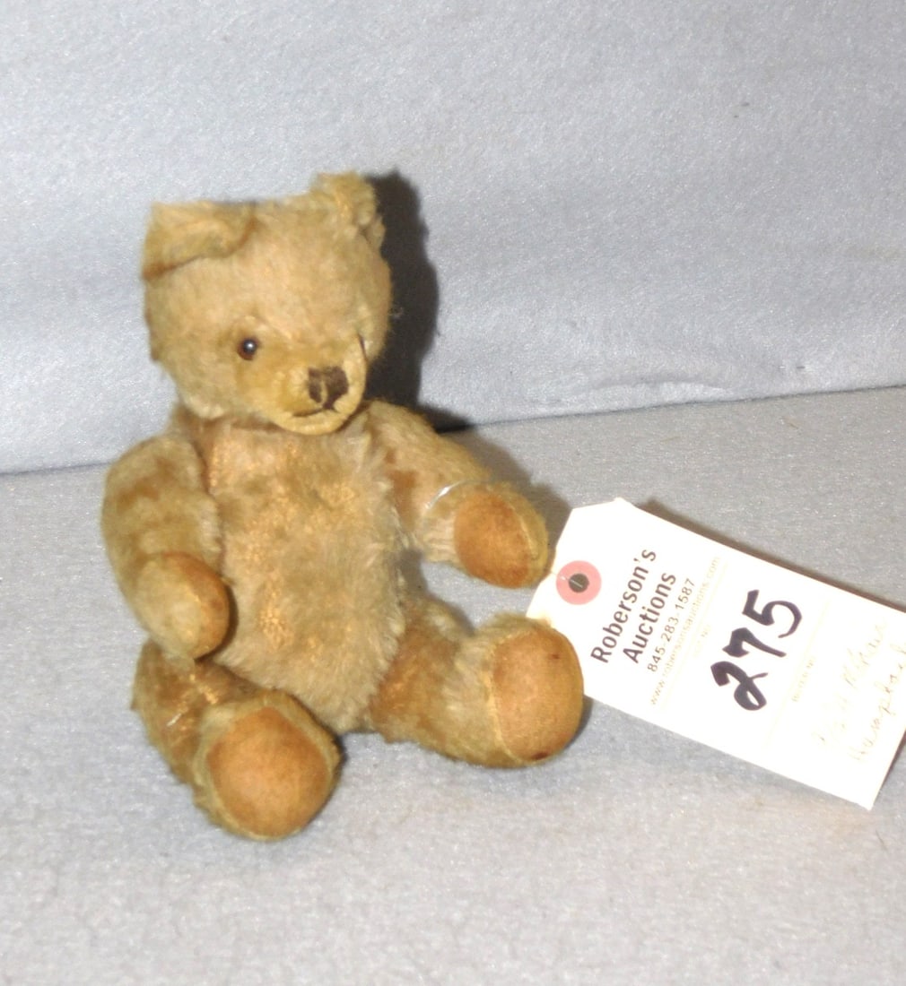 9-1/2" H Mohair Humpback Bear (1 of 2)