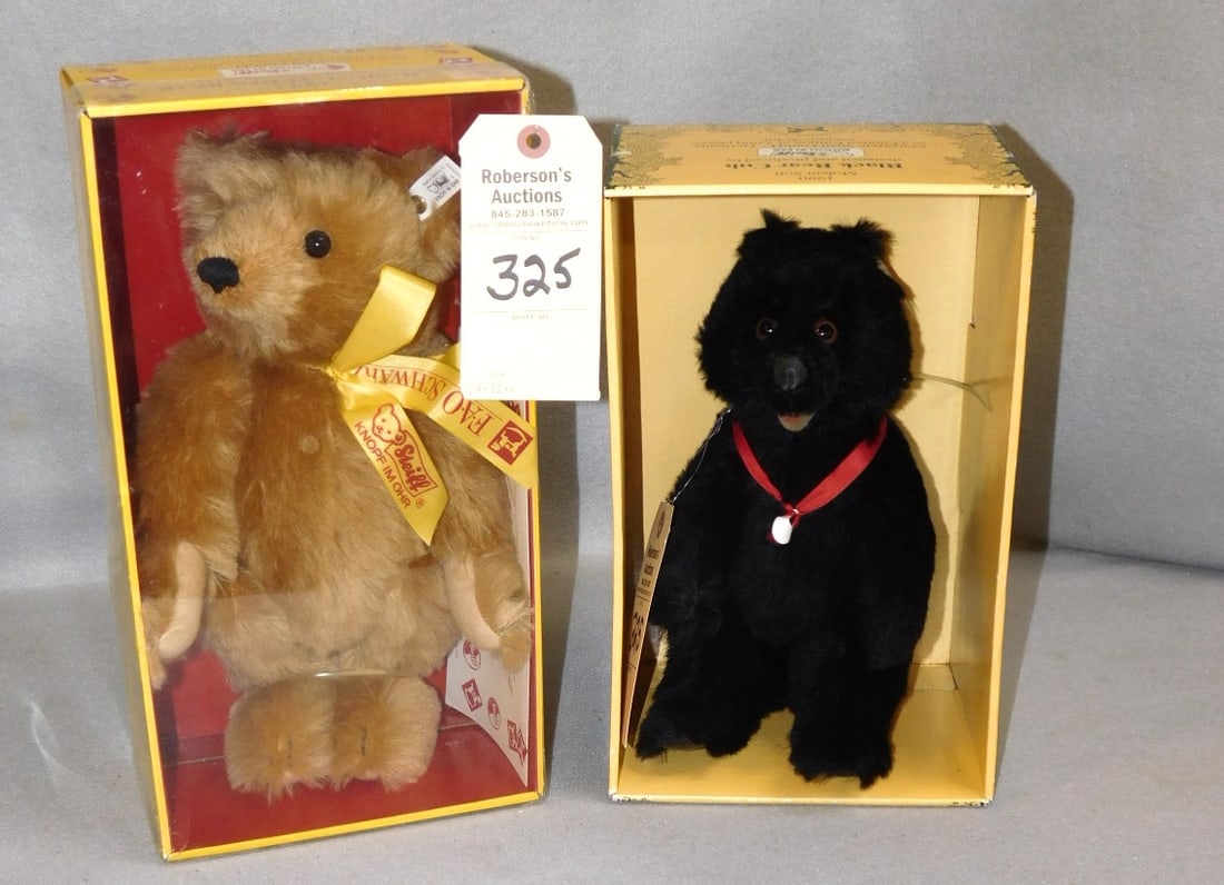 10" & 14" Steiff Jtd. Bears: 10" & 14" Steiff Jtd. Bears in Orig.Boxes w/ Tags in VG Cond. - Cases- 14"H x 7 1/2"W x 5"D; 12"H x 7"W x 6"D