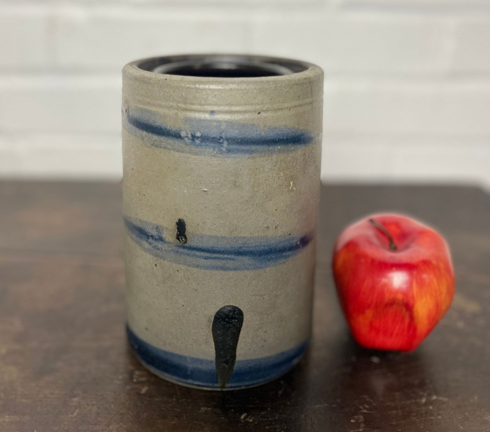 Striper Salt Glazed Crock (1 of 4)