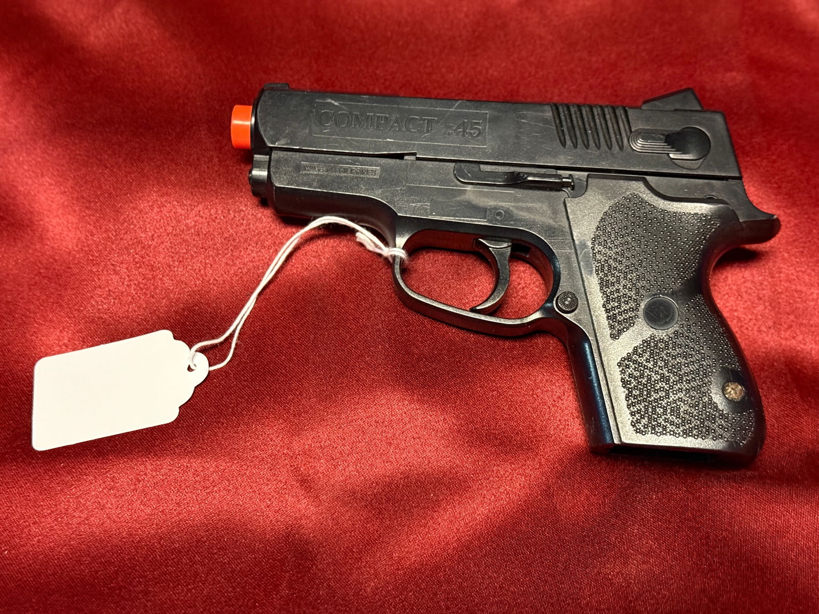 Plastic fake prop gun: Plastic fake prop gun We encourage you to place your bids now as you never know what may come up to prevent bidding live.