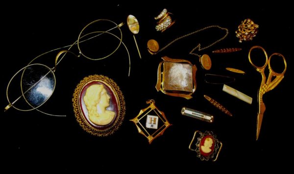 Estate Bonanza Lot!! Cameos, Glasses, Pendants...: A collectible miscellny lot of cameos, pins, sweater clips, faux rings, sewing scissors, stick pins, and more!