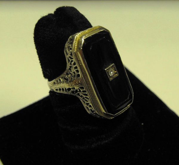 Art Deco Obsidian & Diamond Ring: A nice estate ring. Diamond center stone-