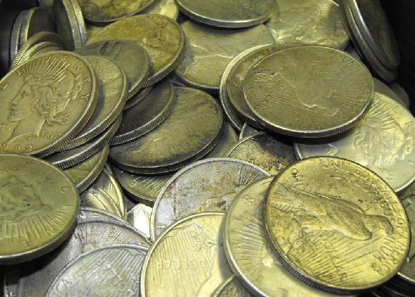 Lot of 100 Peace Silver Dollars-: An investment opportunity -90% silver Peace dollars. Various dates and grades. Silver is increasing in value each week!. All of our items are Official US Asset Forfeiture & Seizures acquisitions. They