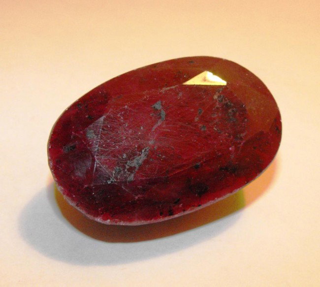 427 ct. Ruby Gemstone - $ 9K GG GIA: All of our evaluations use some or all of the following Gemological tools. : A fully corrected triplet loupe, binocular microscope, master color comparison diamond set, electronic carat balancing scal