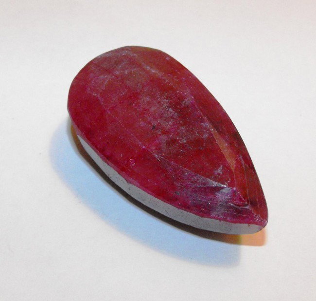 336 ct. Ruby Gemstone - $ 8K GG GIA: All of our evaluations use some or all of the following Gemological tools. : A fully corrected triplet loupe, binocular microscope, master color comparison diamond set, electronic carat balancing scal