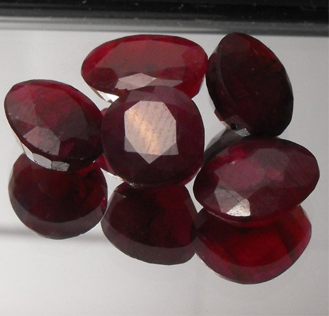 27.5 ct Ruby Gem Parcel- $ 2.3K GG GIA: All of our evaluations use some or all of the following Gemological tools. : A fully corrected triplet loupe, binocular microscope, master color comparison diamond set, electronic carat balancing scal