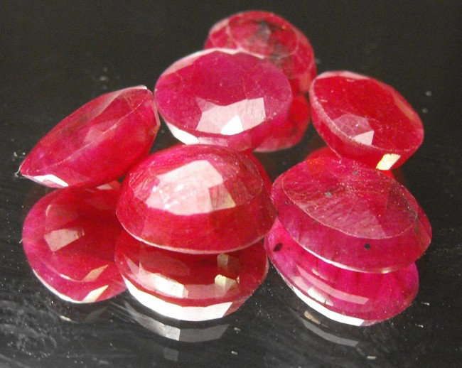 24.2 ct Ruby Gem Parcel - $ 2.2K GG GIA: All of our evaluations use some or all of the following Gemological tools. : A fully corrected triplet loupe, binocular microscope, master color comparison diamond set, electronic carat balancing scal