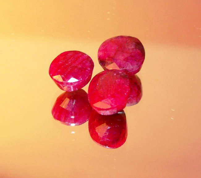 11.5 tcw Ruby Parcel - $ 3450 GG GIA: All of our evaluations use some or all of the following Gemological tools. : A fully corrected triplet loupe, binocular microscope, master color comparison diamond set, electronic carat balancing scal