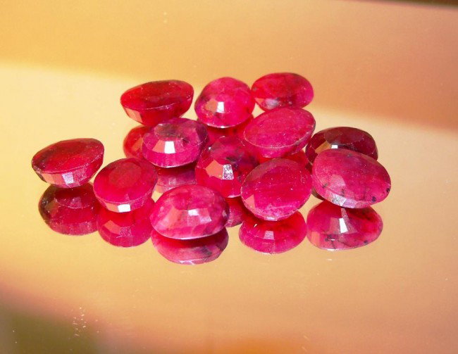 52.5 tcw Ruby Parcel - $ 11500 GG GIA: All of our evaluations use some or all of the following Gemological tools. : A fully corrected triplet loupe, binocular microscope, master color comparison diamond set, electronic carat balancing scal