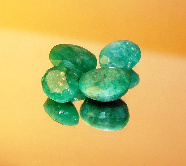 13.5 tcw Emerald Parcel - $ 2500 GG GIA: All of our evaluations use some or all of the following Gemological tools. : A fully corrected triplet loupe, binocular microscope, master color comparison diamond set, electronic carat balancing scal
