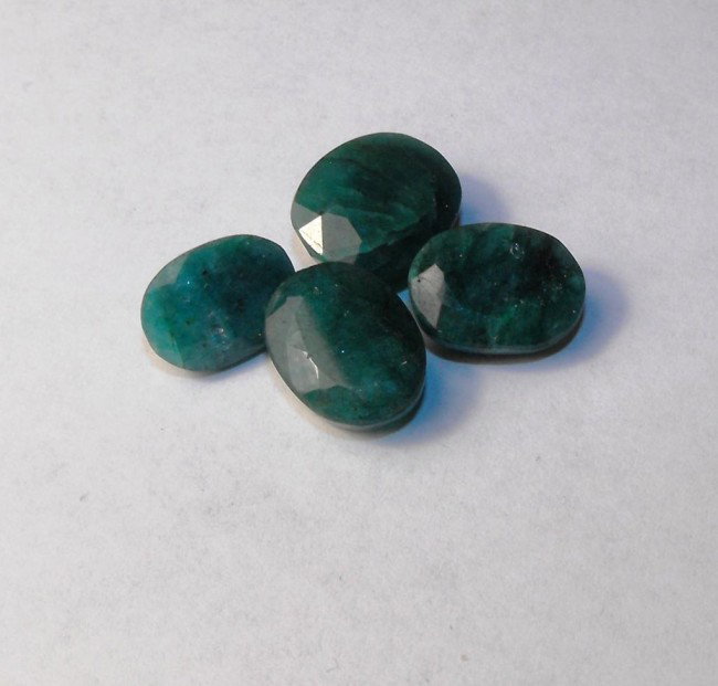17.5 tcw Emerald Parcel - $ 1000 GG GIA: All of our evaluations use some or all of the following Gemological tools. : A fully corrected triplet loupe, binocular microscope, master color comparison diamond set, electronic carat balancing scal