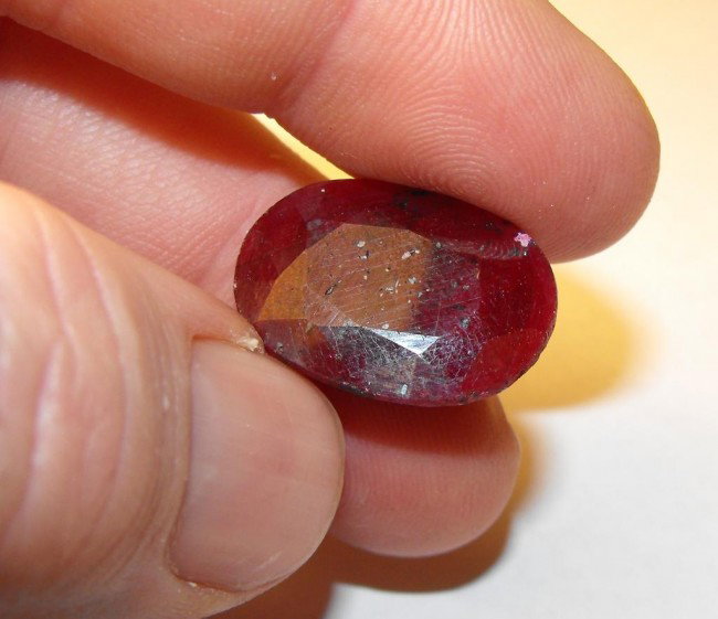 32.5 ct Ruby Gem - $ 1750 GG GIA: All of our evaluations use some or all of the following Gemological tools. : A fully corrected triplet loupe, binocular microscope, master color comparison diamond set, electronic carat balancing scal