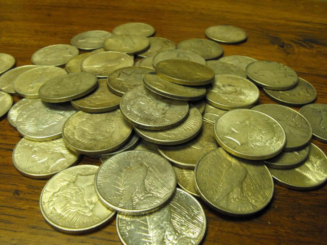 Lot of 50 Peace Silver Dollars: We offer at auction some of the best quality tangible assets. We strive to make your bidding experience the best on the net. Weekly sales of large bulk lots, individual lots and simply the most offeri