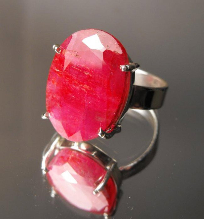 11.68 ct Ruby Ring Sterling $ 3.4K GG GIA: This item was appraised with the gemstone in mount. Each gemstone has been evaluated on a case by case basis, some stones are higher quality than others and will be more valuable than larger stones of
