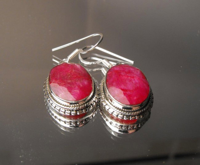 10.08 tcw Ruby E/R Sterling $ 2350 GG GIA: This item was appraised with the gemstone in mount. Each gemstone has been evaluated on a case by case basis, some stones are higher quality than others and will be more valuable than larger stones of
