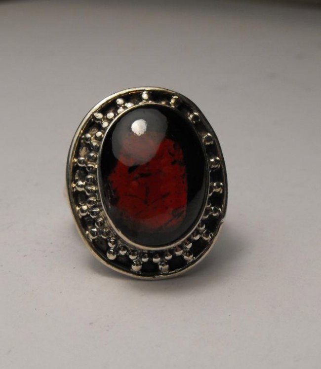 4.83 ct Cabachon Garnet Ring Silver $ 475 GG GIA: This item was appraised with the gemstone in mount. Each gemstone has been evaluated on a case by case basis, some stones are higher quality than others and will be more valuable than larger stones of