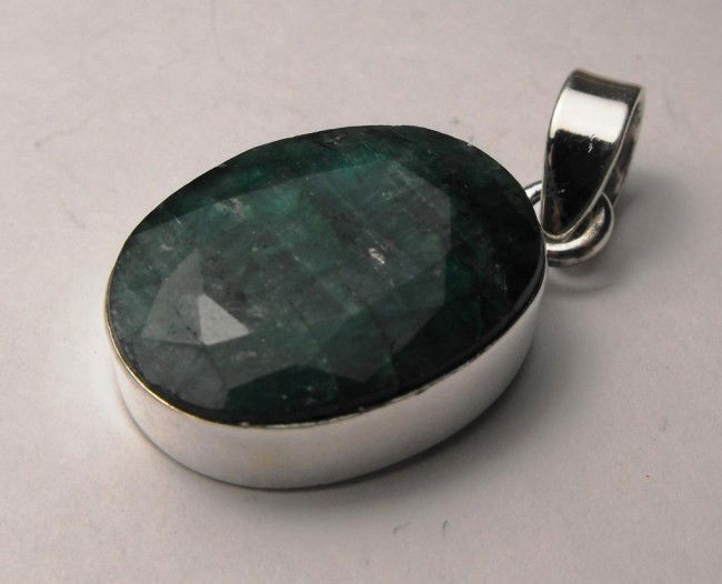 10.78 ct Emerald Pendant Silver $ 1250 GG GIA: This item was appraised with the gemstone in mount. Each gemstone has been evaluated on a case by case basis, some stones are higher quality than others and will be more valuable than larger stones of