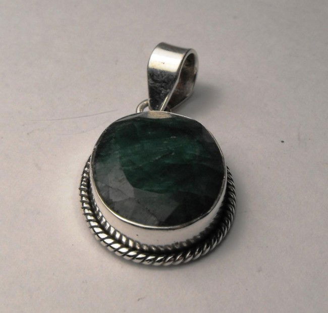 9.72 ct Emerald pendant Silver $ 1350 GG GIA: This item was appraised with the gemstone in mount. Each gemstone has been evaluated on a case by case basis, some stones are higher quality than others and will be more valuable than larger stones of