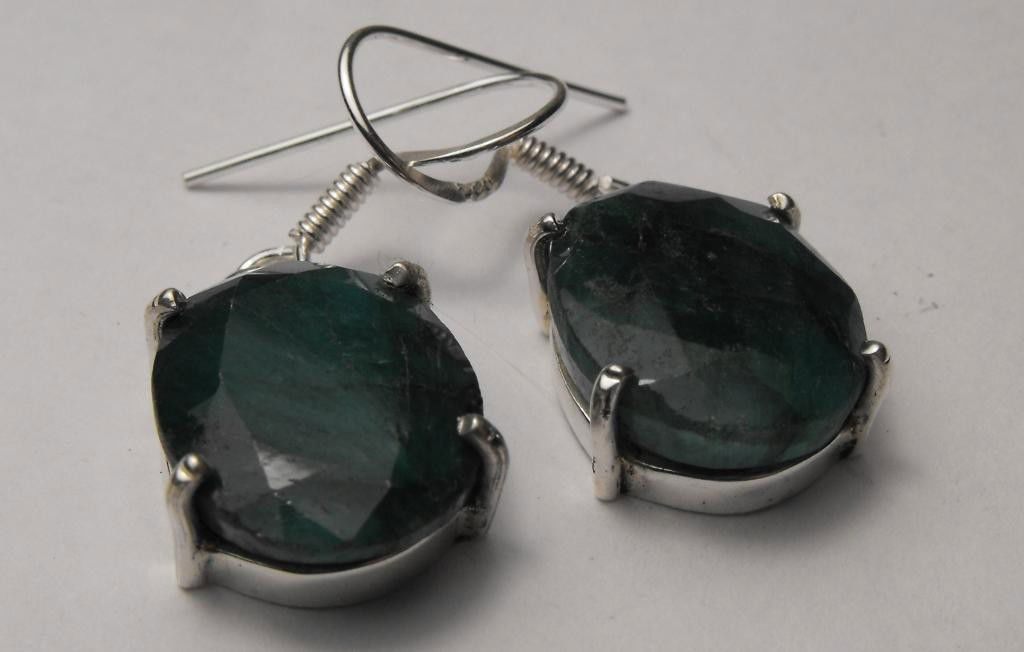 6.94 tcw Emerald E/R Silver $ 1150 GG GIA: This item was appraised with the gemstone in mount. Each gemstone has been evaluated on a case by case basis, some stones are higher quality than others and will be more valuable than larger stones of