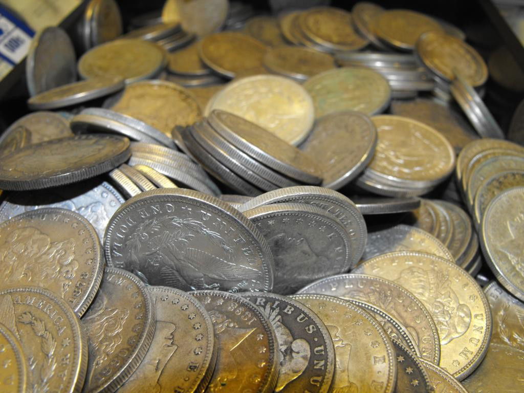 (50) Morgan Silver Dollars: We offer at auction some of the best quality tangible assets. We strive to make your bidding experience the best on the net. Weekly sales of large bulk lots, individual lots and simply the most offeri