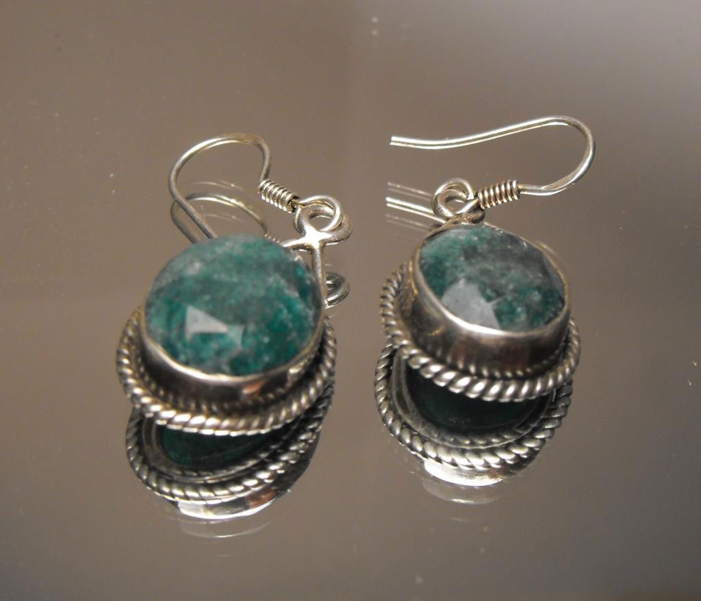 9.26 tcw Emerald E/R Sterling $ 2300 GG GIA: This item was appraised with the gemstone in mount. Each gemstone has been evaluated on a case by case basis, some stones are higher quality than others and will be more valuable than larger stones of