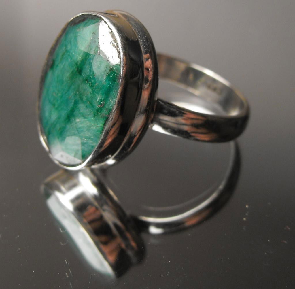 7.04 ct Emerald Ring Sterling $ 1890 GG GIA: This item was appraised with the gemstone in mount. Each gemstone has been evaluated on a case by case basis, some stones are higher quality than others and will be more valuable than larger stones of