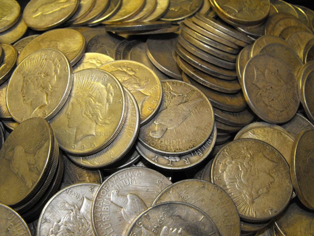 Lot of 100 Peace Dollars Circulated: We offer at auction some of the best quality tangible assets. We strive to make your bidding experience the best on the net. Weekly sales of large bulk lots, individual lots and simply the most offeri