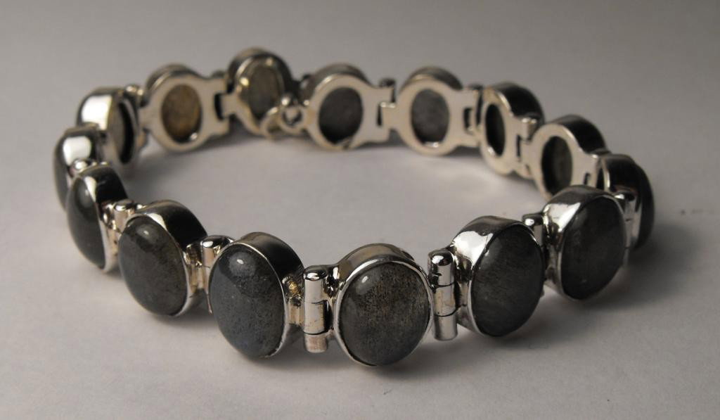 39.75 tcw Labradorite Cabachon Bracelet Silver: Appraisal Value GG GIA- $2900- This item was appraised with the gemstone in mount. Each gemstone has been evaluated on a case by case basis, some stones are higher quality than others and will be more