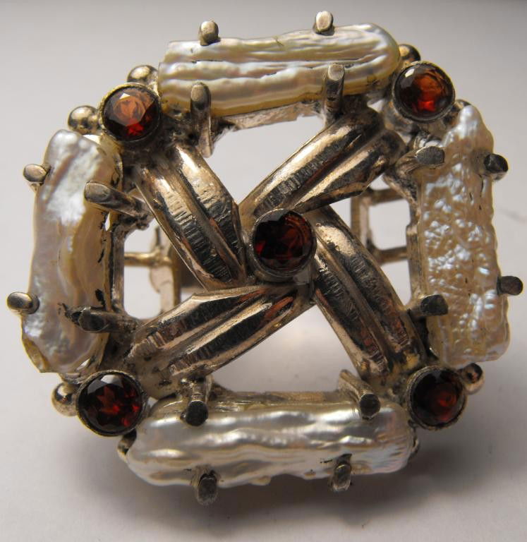 Designers Ring- Organic - Gemological $2500 GG: Fresh water pearls - Garnets - This item was appraised with the gemstone in mount. Each gemstone has been evaluated on a case by case basis, some stones are higher quality than others and will be more