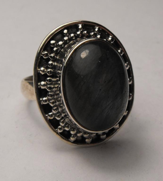 5.92 ct Labradorite Ring Silver $ 475 GG GIA: This item was appraised with the gemstone in mount. Each gemstone has been evaluated on a case by case basis, some stones are higher quality than others and will be more valuable than larger stones of