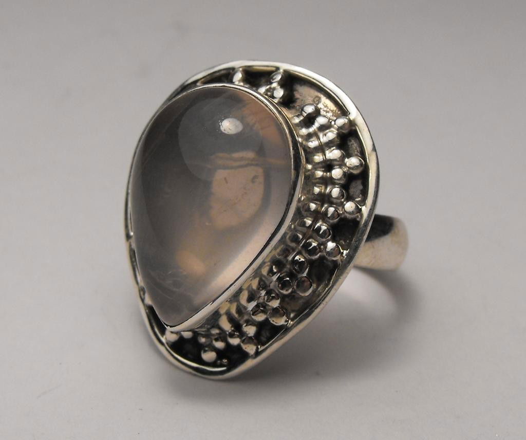 4.21 ct Moonstone Ring Silver $ 450 GG GIA: This item was appraised with the gemstone in mount. Each gemstone has been evaluated on a case by case basis, some stones are higher quality than others and will be more valuable than larger stones of