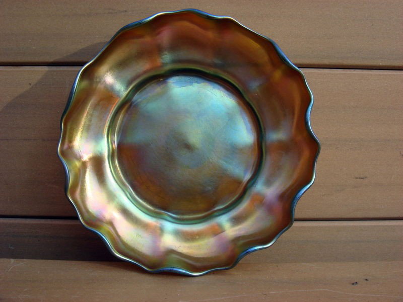LCT Tiffany Favrile Finger Bowl: An authentic LCT Tiffany art glass finger bowl, or nut bowl. 5.5 " x 1.75". NO damage.