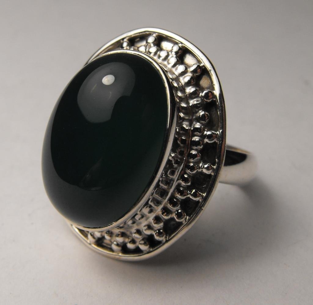 6.78 ct Green Chalcedony Cabachon Ring $ 485 GG: This item was appraised with the gemstone in mount. Each gemstone has been evaluated on a case by case basis, some stones are higher quality than others and will be more valuable than larger stones of