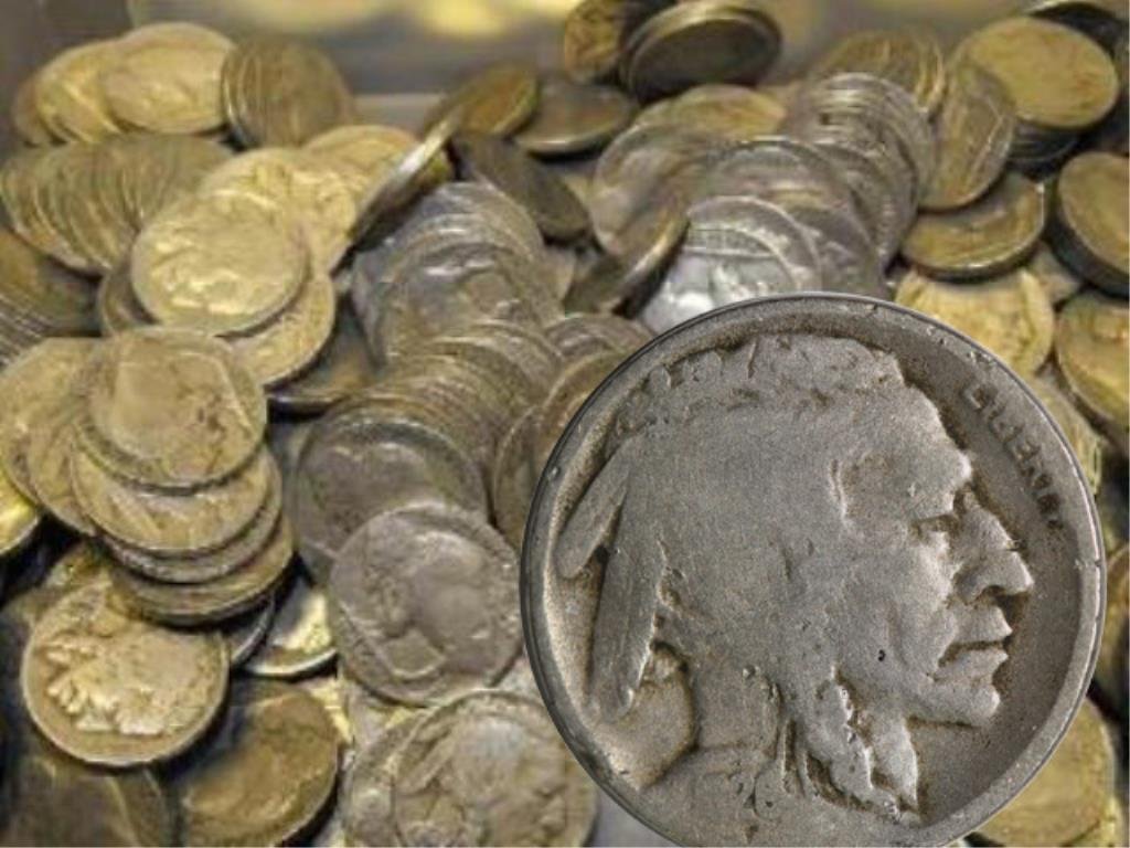 Lot of 100 Partial Date Buffalo Nickels: This lot is for 100 partial date Buffalo nickels, the photo depicts the quality of buffalo nickels you will get from our large selection. The dates are random and based upon our in stock merchandise f