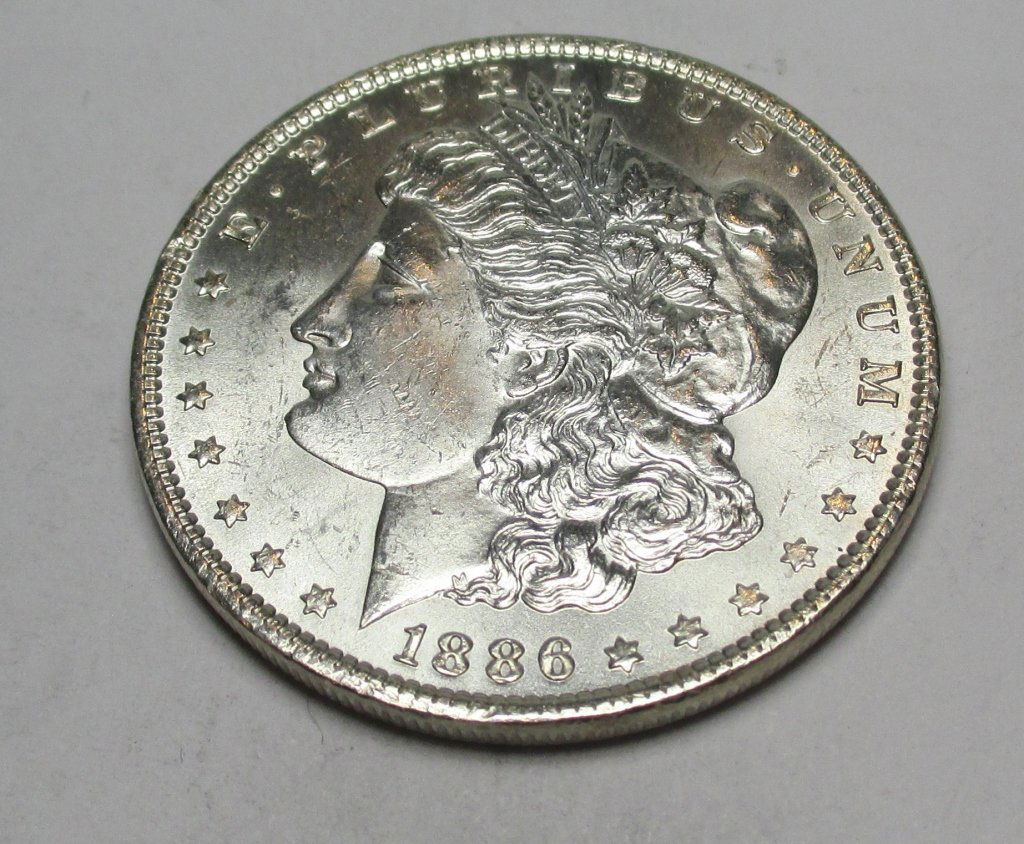 1886 P BU Morgan Silver Dollar (1 of 2)
