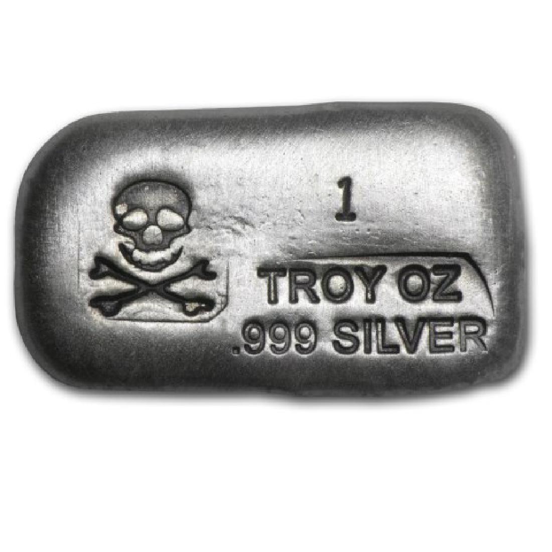 1 troy oz. Silver Poured Skull / Crossbones (1 of 1)