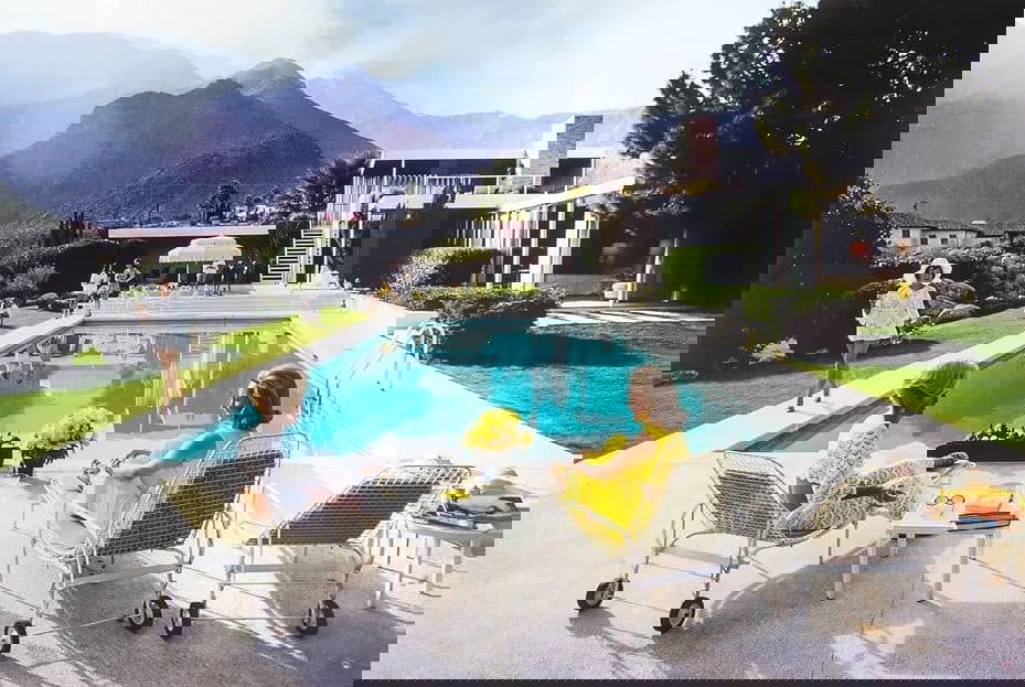 Slim Aarons "Poolside Glamour" (1 of 1)