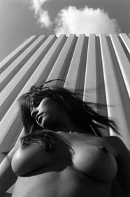 LUCIEN CLERGUE - Urban Nude