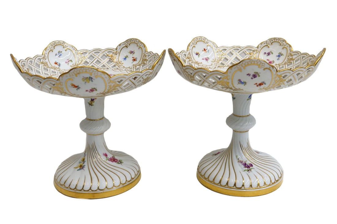Pair Meissen Germany Porcelain Hand Painted Compotes Early 20th Century (1 of 14)